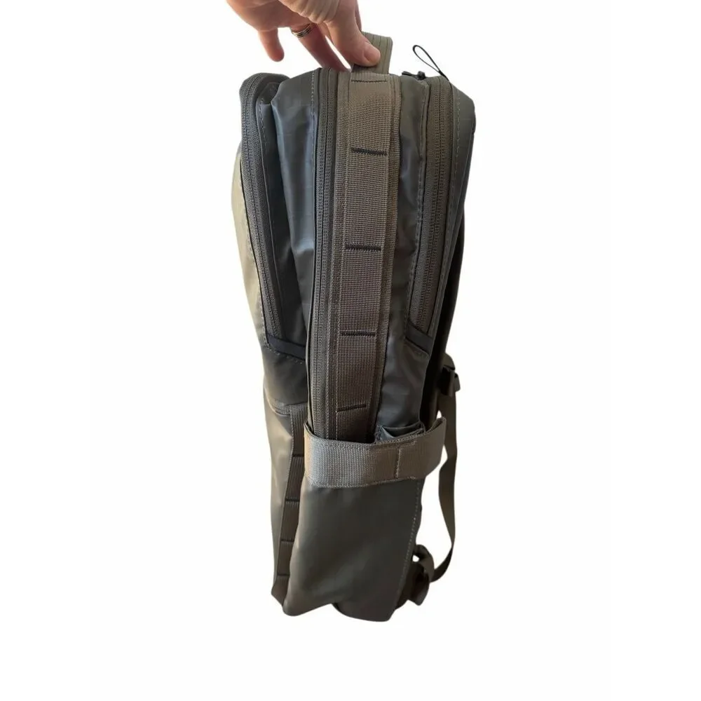 North Face Backpack Base Camp‎ Voyager NEW Daypack New Taupe Green TNF Black